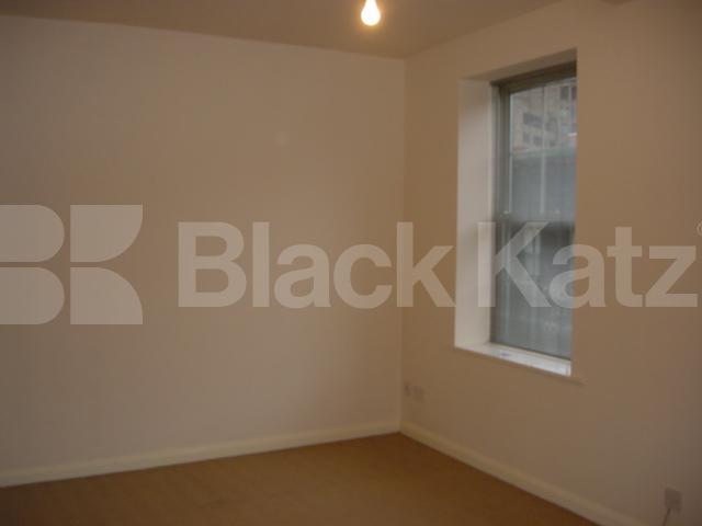 			1 Bedroom, 1 bath, 1 reception Flat			 ARCADIA COURT, SPITALFIELDS